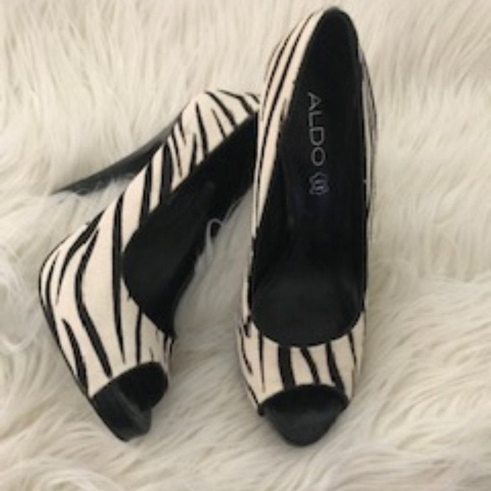 ALDO PEEP TOE ZEBRA SHOES Size 6.5